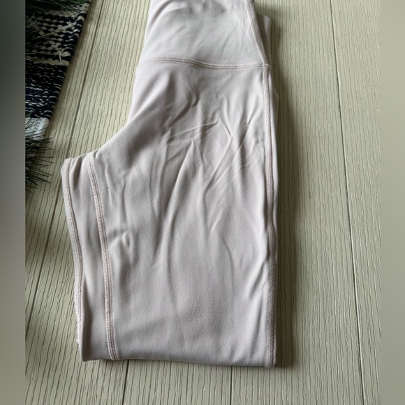 Lululemon Align HR crop “25” - Picture 10 of 13